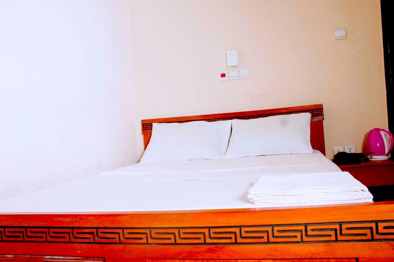 קוטונו Nora Hotel מראה חיצוני תמונה